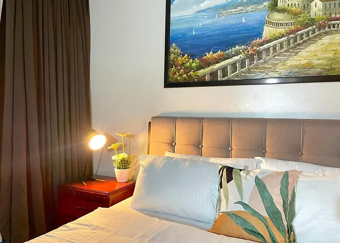 Holiday home Luxury Bgc At Uptown Area #oursw21e *